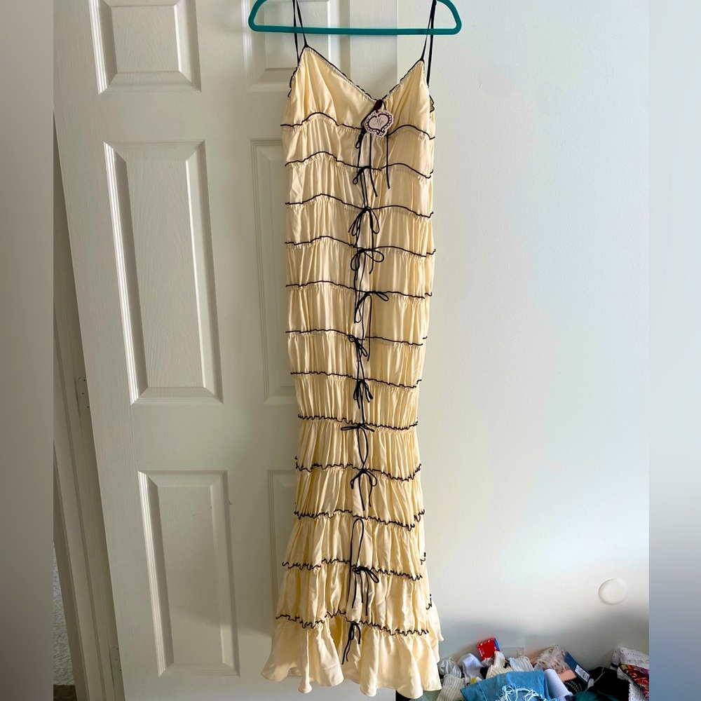 Mirror Palais Ruffle Tunnel Gown
